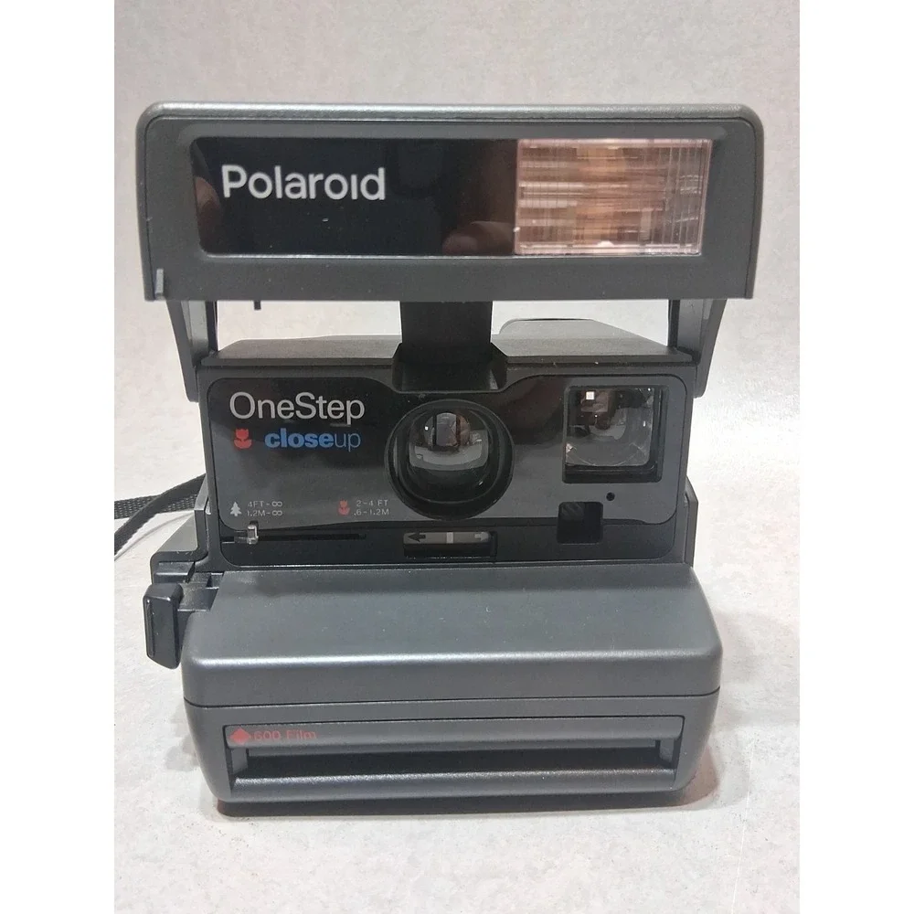 Polaroid One Step Close Up 600 Film Instant Camera w Strap 🔥🔥